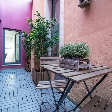 Stylish Caetanos Apartment Lisbon