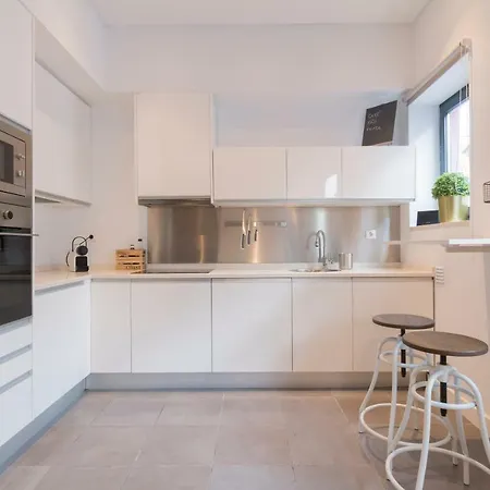 Stylish Caetanos Apartment *
